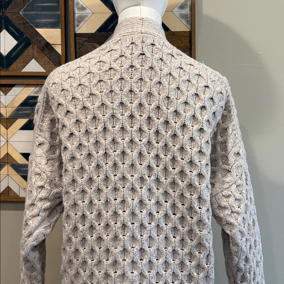Banana Republic Bariloche Honeycomb Cardigan Sweater Heathered Beige size XS - Picture 7 of 11